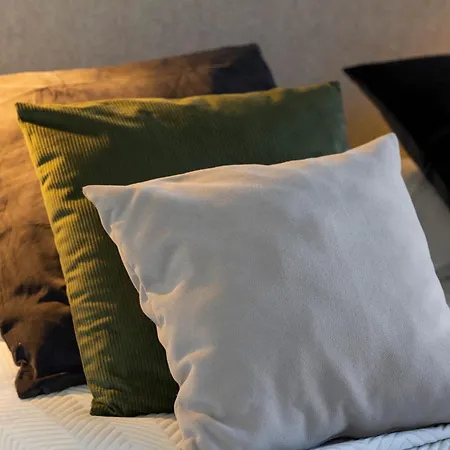 Luxury With 3 Bedrooms, Balcony And Parking By Renters Prestige Varsovia